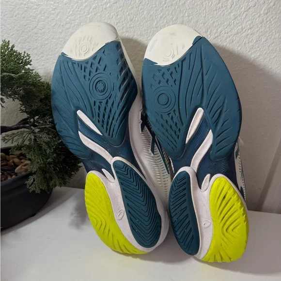 ASICS Cream and Teal Sneakers - Picture 6 of 7